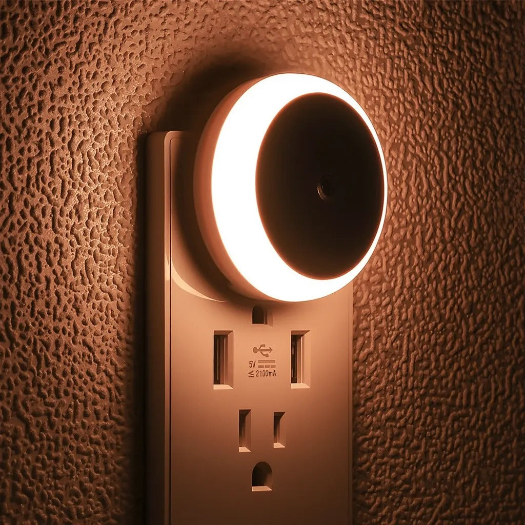 Plug In LED Night Light Auto Dusk To Dawn Sensor